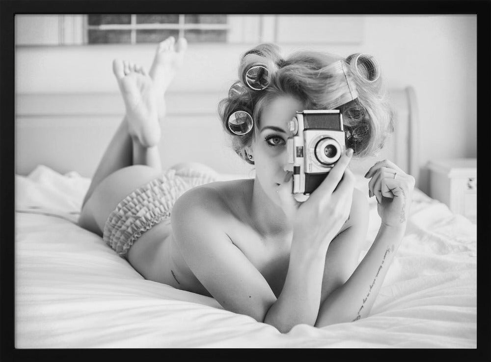 A chick, a click, and a curl - Poster / Art Print