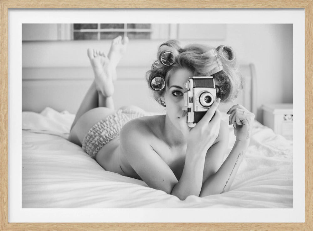 A chick, a click, and a curl - Poster / Art Print