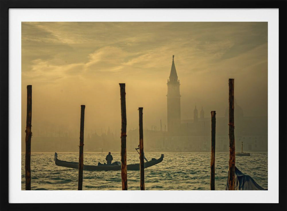 Gondola in the mist - Poster / Art Print