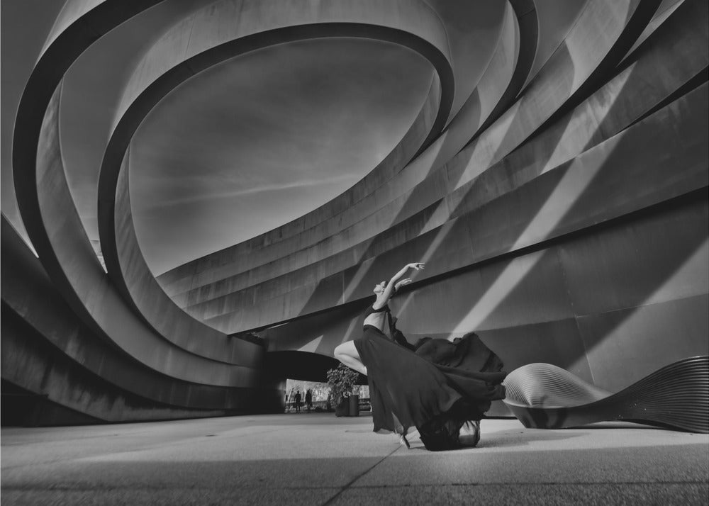 Dance in circles - Poster / Art Print