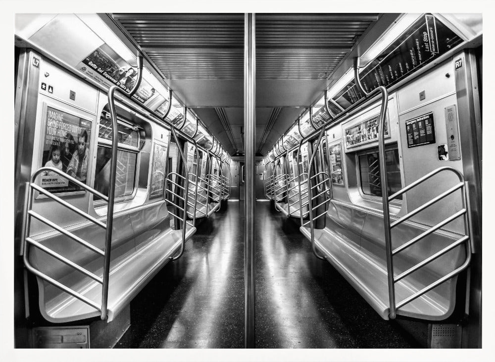 NYC subway N train Brooklyn New York - Poster / Art Print