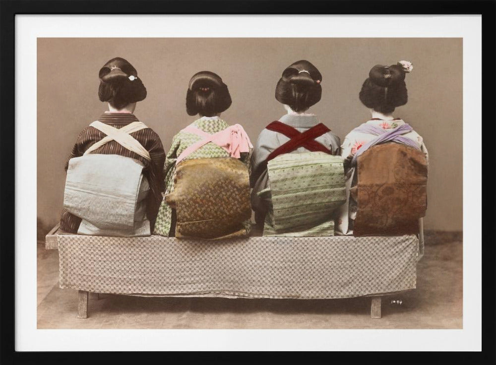 Showing Back Style (19th 20th Century) Japanese Woman Sitting - Poster / Art Print