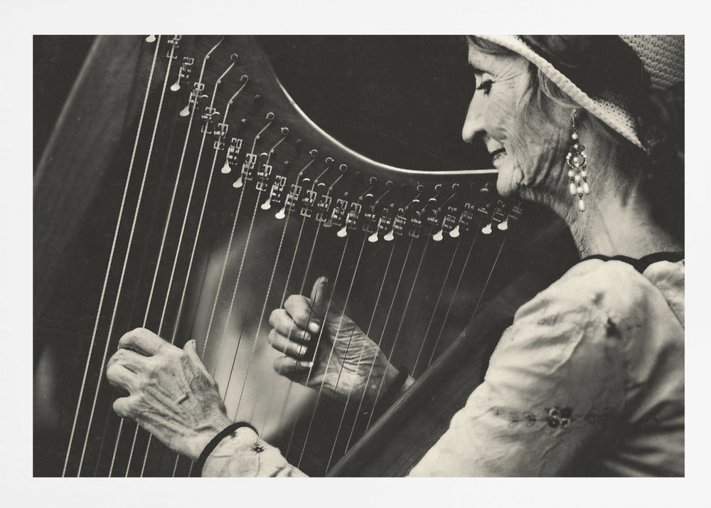 Playing the Harp - Poster / Art Print