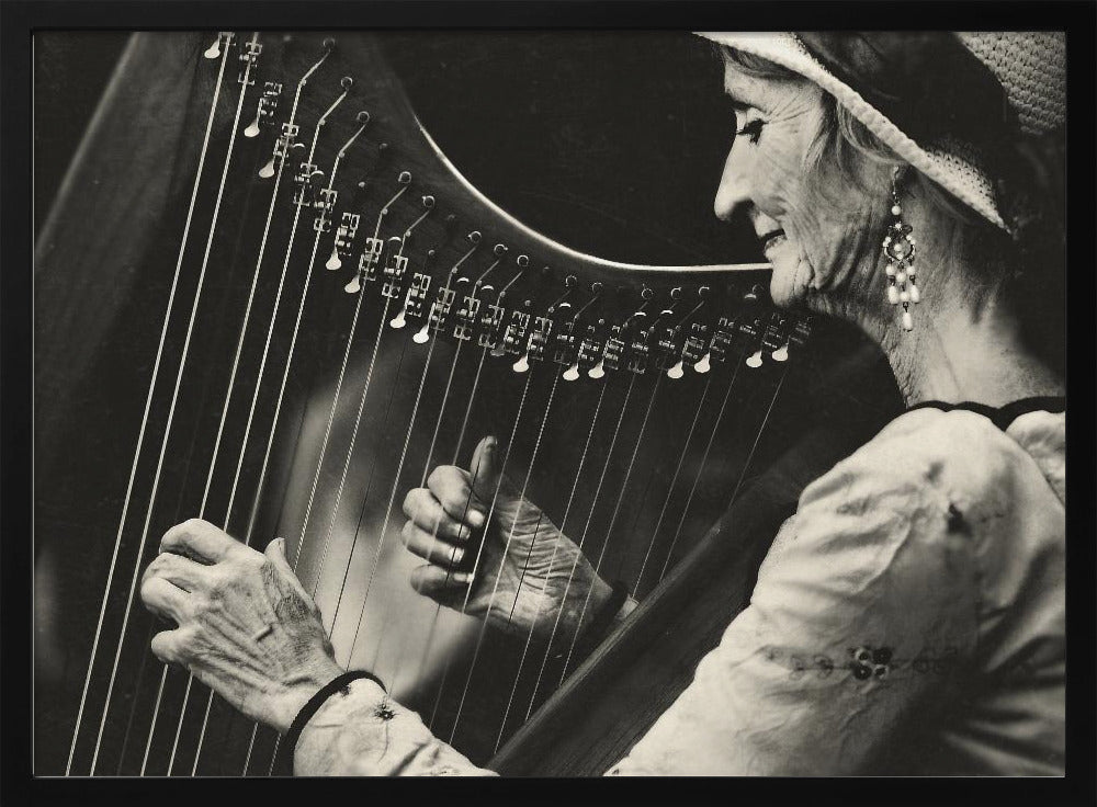 Playing the Harp - Poster / Art Print