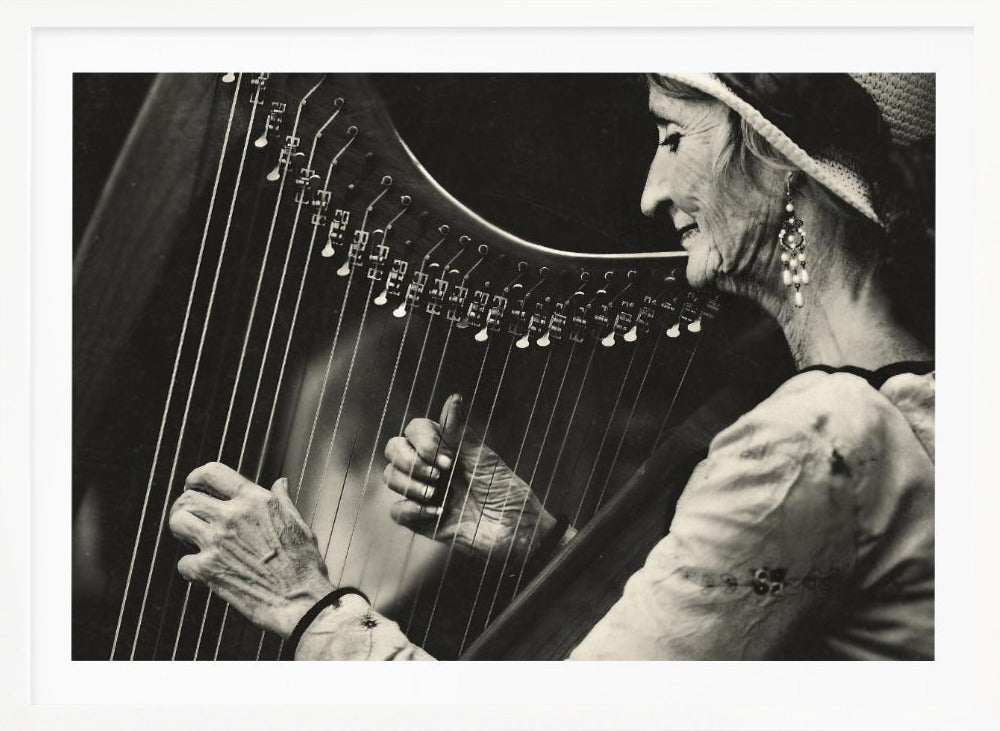 Playing the Harp - Poster / Art Print