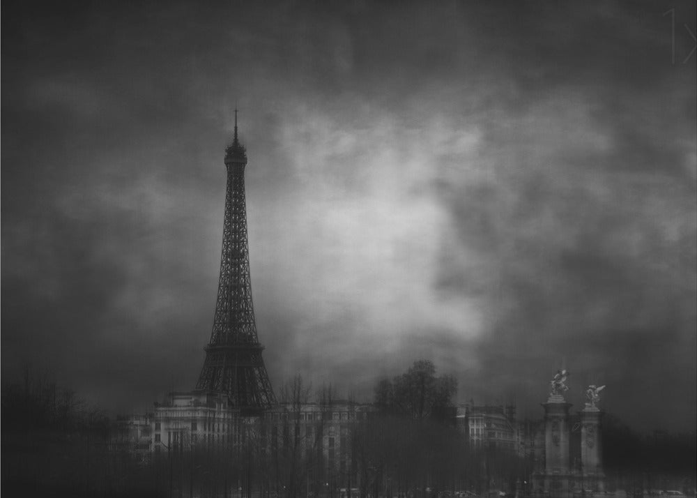 Dreaming of Paris - Poster / Art Print