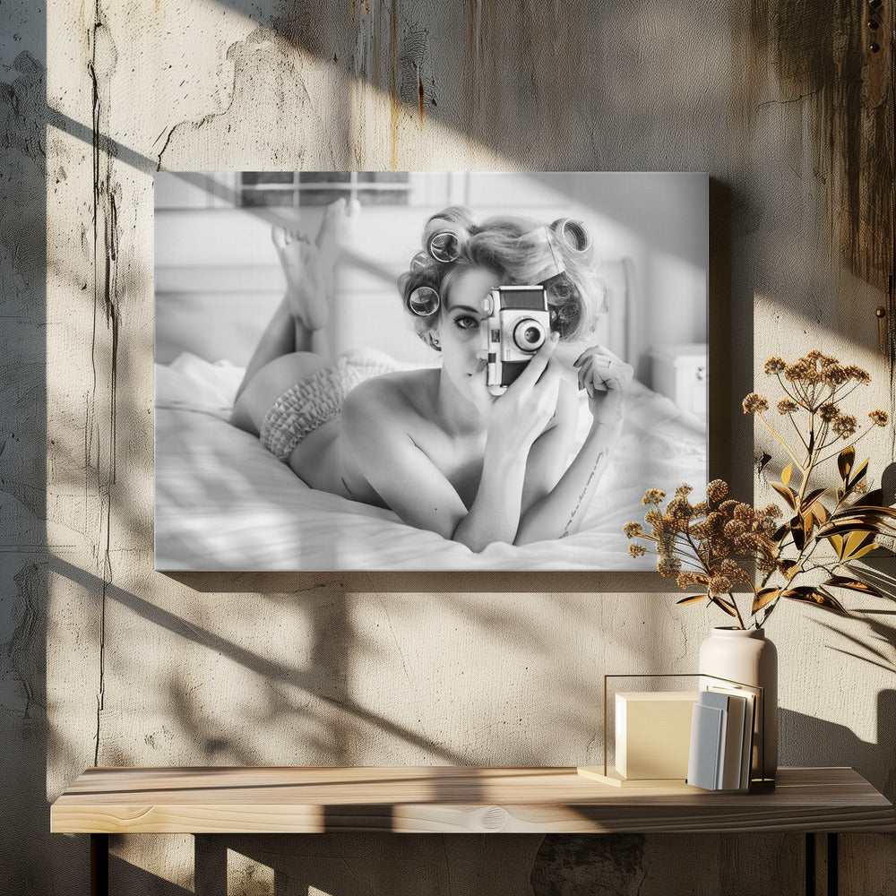 A chick, a click, and a curl - Poster / Art Print