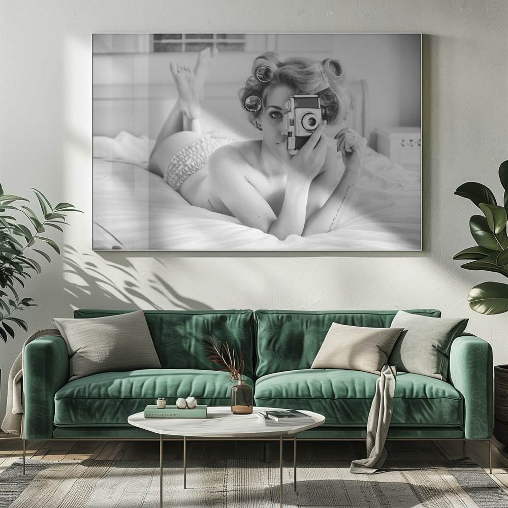 A chick, a click, and a curl - Poster / Art Print