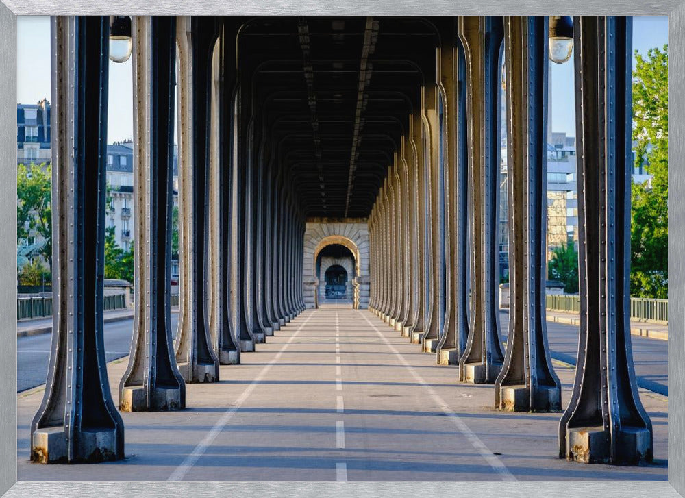 Bir Hakeim bridge perspective Paris - Poster / Art Print
