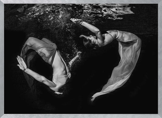 Grace Underwater - Poster / Art Print