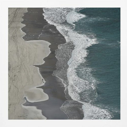 Running waves - Poster / Art Print